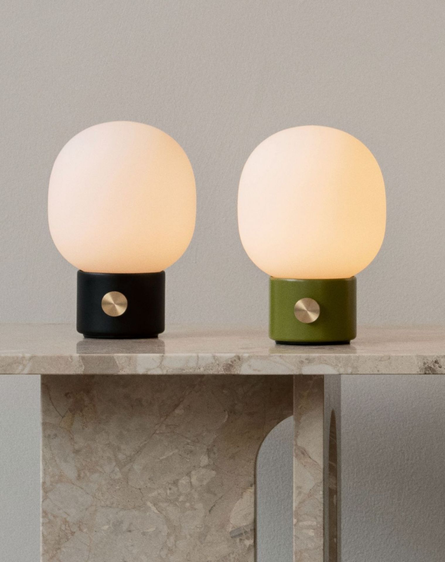 Jwda table top lamp bronzed brass